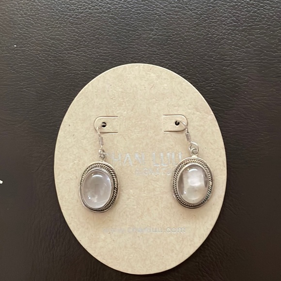 Earrings - Picture 1 of 6